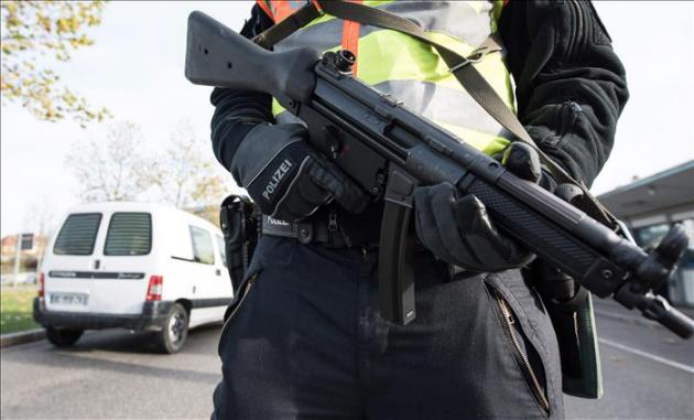 El detenido en Alemania con armas y explosivos se niega a hablar a la policía