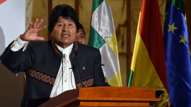 Evo Morales se disculpa por comentarios sobre ministra "lesbiana"