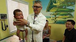 Pediatra comparte su secreto: cómo hacer que los bebés dejen de llorar en pocos segundos