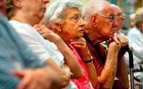 Jubilados y pensionistas de Uruguay recibirán aumento del 10% desde enero