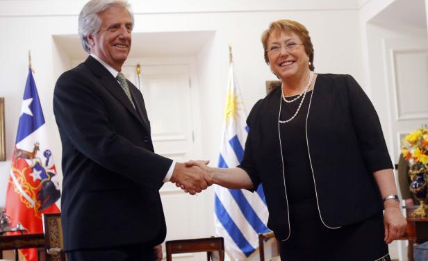 Vázquez pidió consejos a Bachelet para integrar el Consejo de la ONU