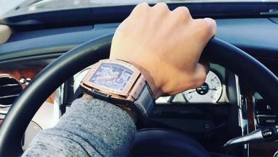 Jugador argentino Icardi mostró su lujoso reloj en Twitter y se lo robaron