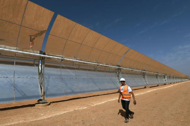 A las puertas del Sáhara, Marruecos levanta el mayor parque solar del mundo
