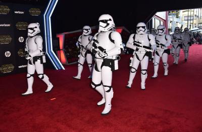 "Star Wars: el despertar de la fuerza" tuvo multitudinaria avant premiere en Hollywood
