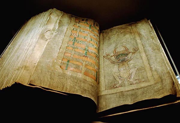 La historia del Codex Gigas, la Biblia del Diablo que aseguran fue escrita por Satanás