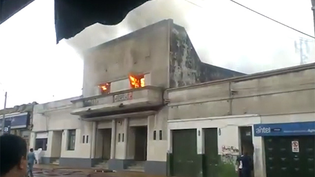 Incendio destruyó Club Social de La Paz