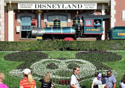 Impiden a una familia musulmana británica viajar a Disneylandia, en EEUU