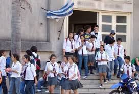 Estudiantes de 1º de liceo comenzarán clases el 15 de febrero en Uruguay