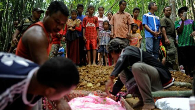 Los niños que huyeron de la escuela y aparecieron muertos en la selva de Malasia