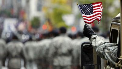 "Nunca antes el poder militar de EEUU ha estado tan cerca de la frontera rusa", asegura historiador estadounidense