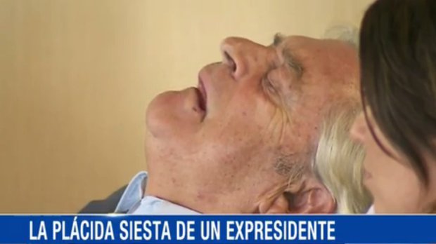 Luis Alberto Lacalle escrachado por prensa colombiana cuando dormía la siesta en plena reunión