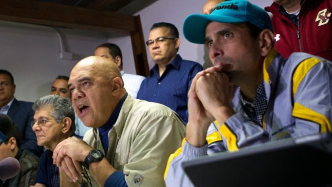 Enorme lío en Venezuela: oficialistas impugnan elección de 8 diputados opositores