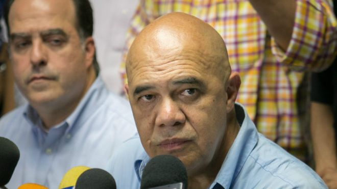 Tribunal Supremo de Venezuela suspende proclamación de 3 diputados opositores y uno oficialista
