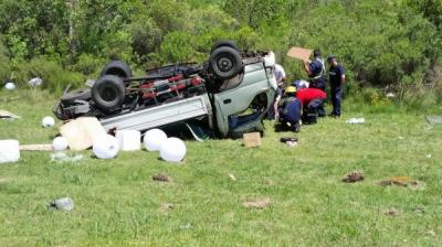 Camión liviano volcó en Ruta Interbalnearia, conductor politraumatizado grave