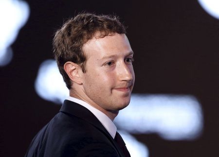 Mark Zuckerberg quiere construir un mayordomo artificial en 2016
