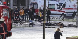 Atentado en Estambul deja al menos 10 muertos