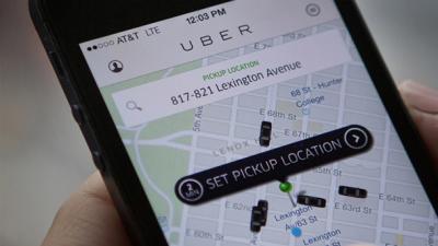 Otro dolor de cabeza para Dourado; Seguro de Uber cubre a choferes y pasajeros