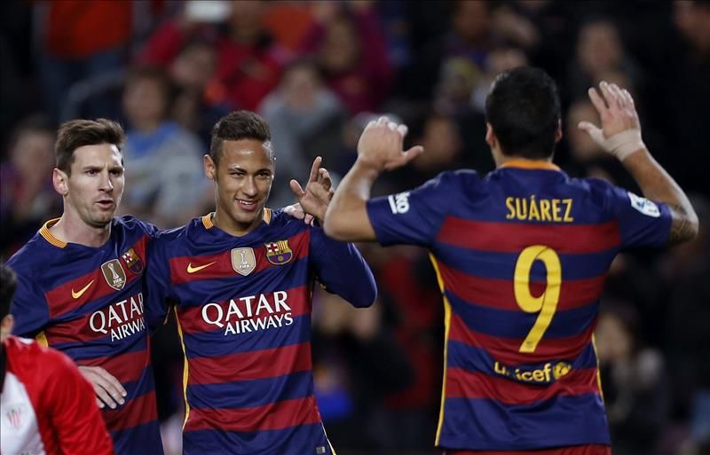 6-0. Noche sublime de Neymar, que redondeó Suárez con un triplete
