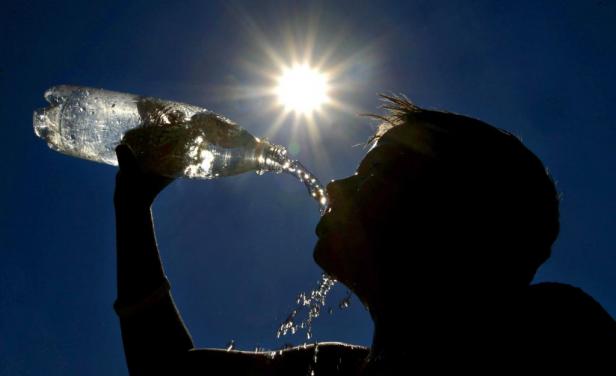 Alerta por intensa ola de calor en Uruguay, las temperaturas se acercan a los 40°C