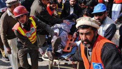 Ataque talibán a una universidad en Pakistán deja al menos 25 muertos