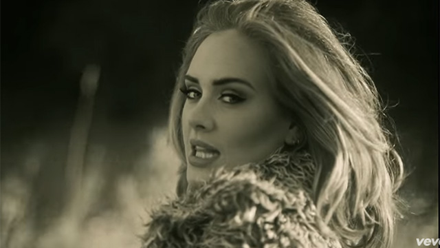 "Hello" de Adele superó al "Gangnam Style" y alcanzó mil millones de visitas
