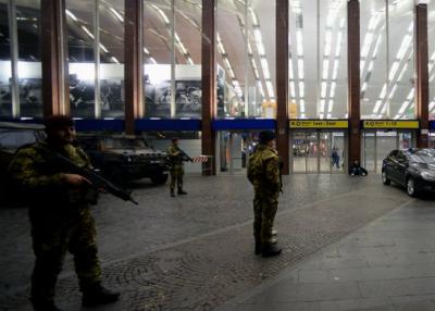 Aterrorizó estación de trenes en Roma con un fusil de juguete