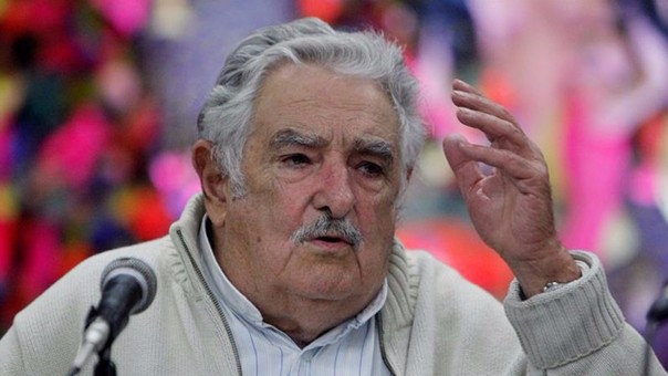 Mujica: "Yo no abogo por un hombre que vuelva a las cavernas, defiendo a muerte la sobriedad"