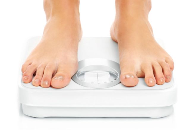 A no desesperar: Cómo debes usar las balanzas para que indiquen tu peso real