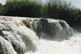 Dos ahogados y dos niños desaparecidos en cascada del río Queguay