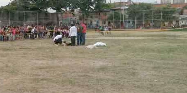 Jugador mató al árbitro porque lo expulsó durante un partido de fútbol