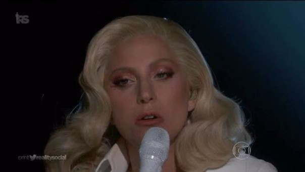 Premios Oscar: Lady Gaga conmovió con tema contra el abuso sexual