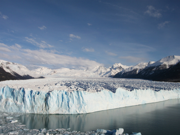 El glaciar Perito Moreno inicia su espectacular ruptura natural