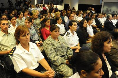 En los últimos ocho años se duplicó el número de mujeres en la Policía de Uruguay