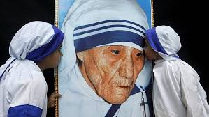 El Papa canonizará a Teresa de Calcuta y santificará a un cura gaucho argentino
