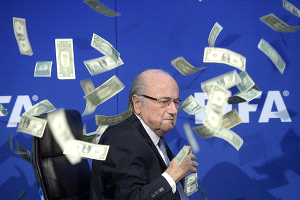 Joseph Blatter cobró 3,75 millones de dólares de la FIFA en 2015
