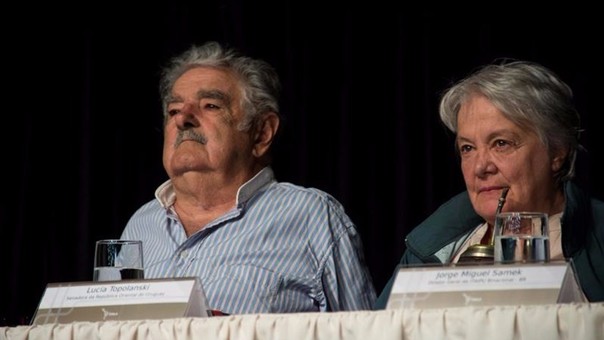 Mujica en Buenos Aires: La concentración de la riqueza en la región "es malsana e injusta"