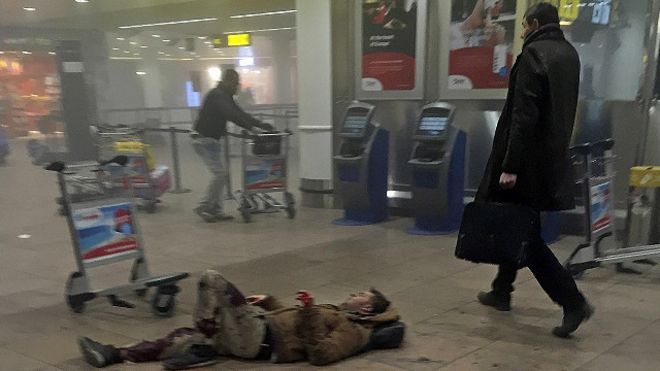 Explosiones en Bruselas: "La gente salía corriendo de la estación cubierta de sangre"