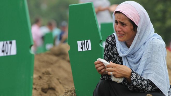 La atrocidad de Srebrenica por la que fue condenado por genocidio Radovan Karadzic