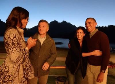 Las familias Obama y Macri se despiden entre abrazos y risas en la Patagonia