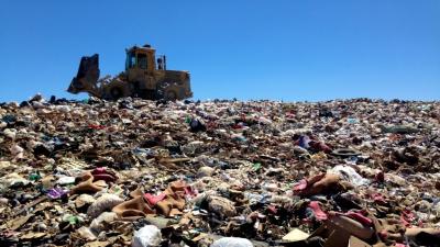 4.475 pesos de multa para quienes tiren basura en lugares no habilitados de Montevideo