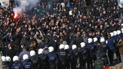 Policía y neonazis chocan en Bruselas