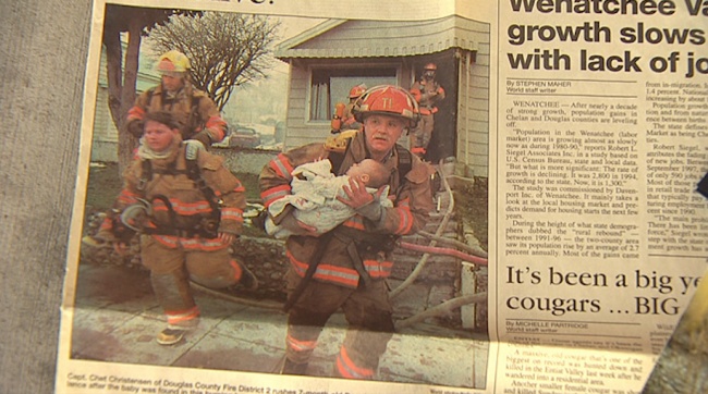 Un bombero salvó a una pequeña y esto fue lo que ella hizo 17 años después