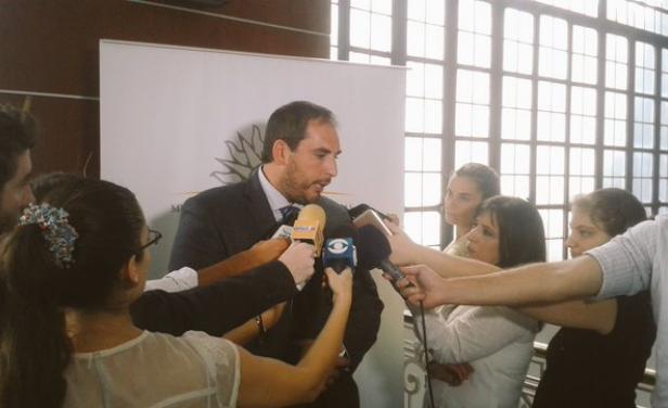 Subsecretario de Economía Ferreri: "No será obligatorio tener tarjeta de crédito para tomar taxi"
