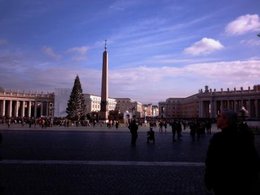 Crece el escándalo de las viviendas de lujo de cardenales en el Vaticano