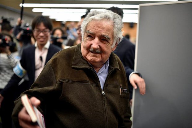 Mujica en Japón: "Luchen por un mundo como el que tienen los pájaros"