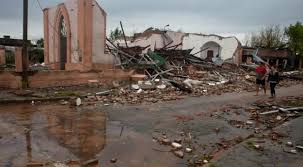 Siete muertos y 3.600 desplazados por temporal y tornado en Uruguay