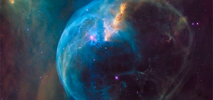 La espectacular Nebulosa de la burbuja captada por el telescopio espacial Hubble