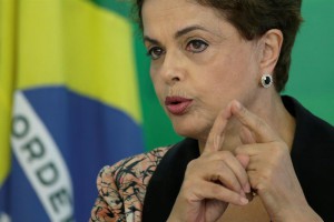 Rousseff pide apoyo del Mercosur ante golpe