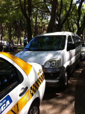 Taxista detenido por incidente con chofer de Uber en Carrasco