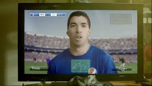 Luis Suárez se puso la camiseta de Pepsi y le llueven los millones